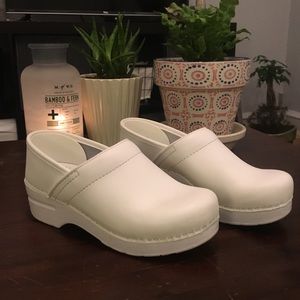 Classic Dansko clog
